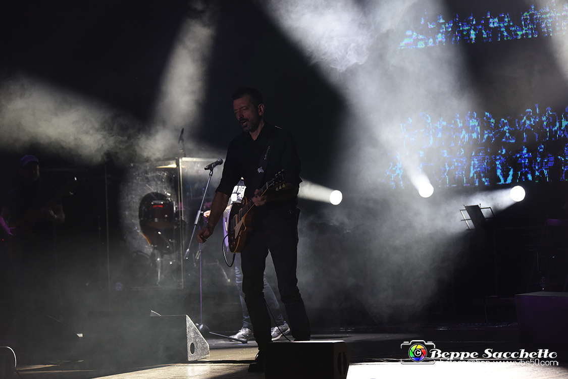 VBS_4061 - Concerto Edoardo Bennato - Peter Pan Rock 'n' Roll Tour.jpg
